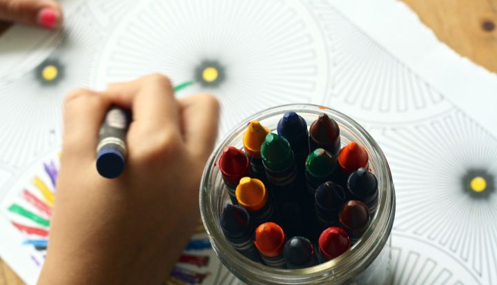 Pašvaldība finansiāli atbalstīs alternatīvas pedagoģiskās pieejas pirmsskolas