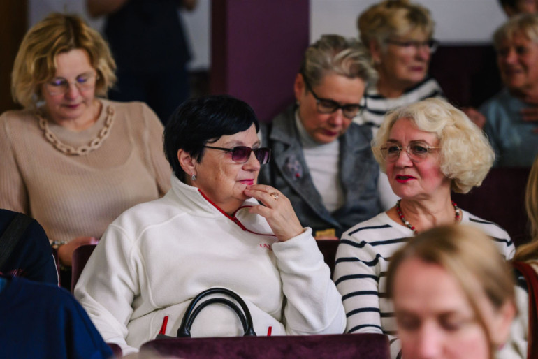 FOTO: Ogrē izskanējis “Osokinu fonda” rīkotais draudzības un atbalsta koncerts “Mūzikā ar Ukrainu”