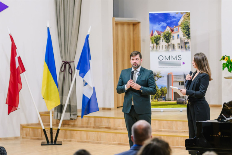 FOTO: Ogrē izskanējis “Osokinu fonda” rīkotais draudzības un atbalsta koncerts “Mūzikā ar Ukrainu”