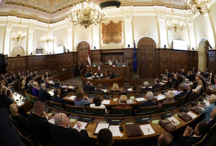 Rakstītam vārdam ir divtik liels spēks,- deputāti atbalsta alternatīvo deklarāciju Stambulas konvencijai