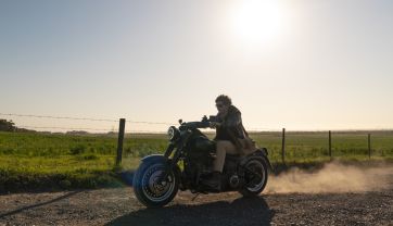 Attēls rakstam: Ikšķilē motociklisti traucē sportot
