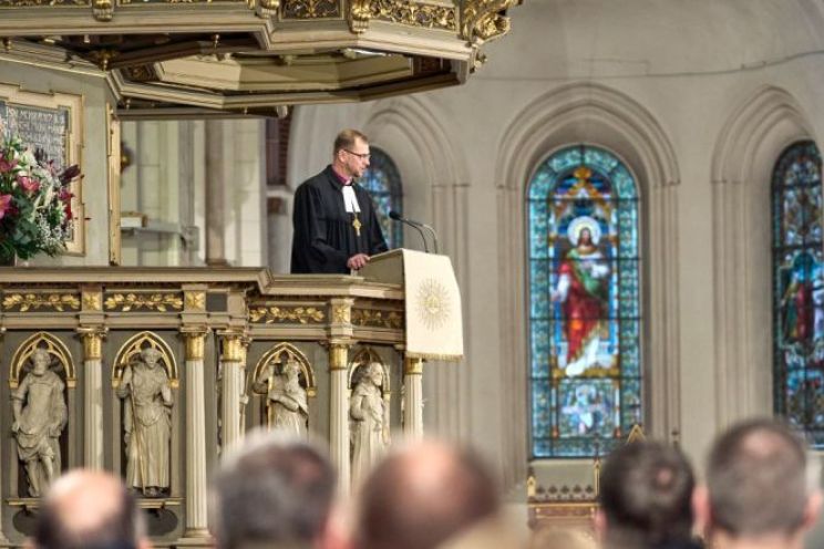 Attēls rakstam: Arhibīskaps Grants: Tiek pārbaudīta Latvijas iedzīvotāju spēja būt vienā laivā