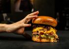 Attēls rakstam: Valodnieki vienojas "smašburgerus" saukt par plānburgeriem vai plāngaļas burgeriem