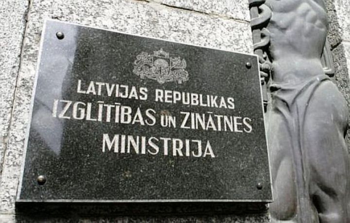 Indriksoni izglītības attīstības jautājumos konsultēs Ogres novada deputāts