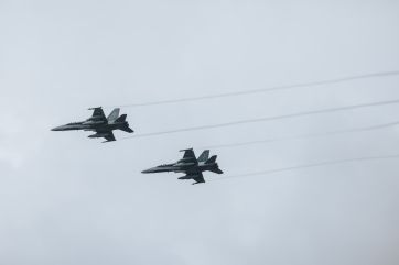 Attēls rakstam: Virs Rīgas lidinājušies Ungārijas Gaisa spēku iznīcinātāji; arī virs Lielvārdes gaidāmi zemie pārlidojumi