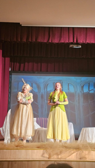 FOTO: Aizvadīts diasporas Amatierteātru festivāls “Laipa - 2025&quot; Birzgalē