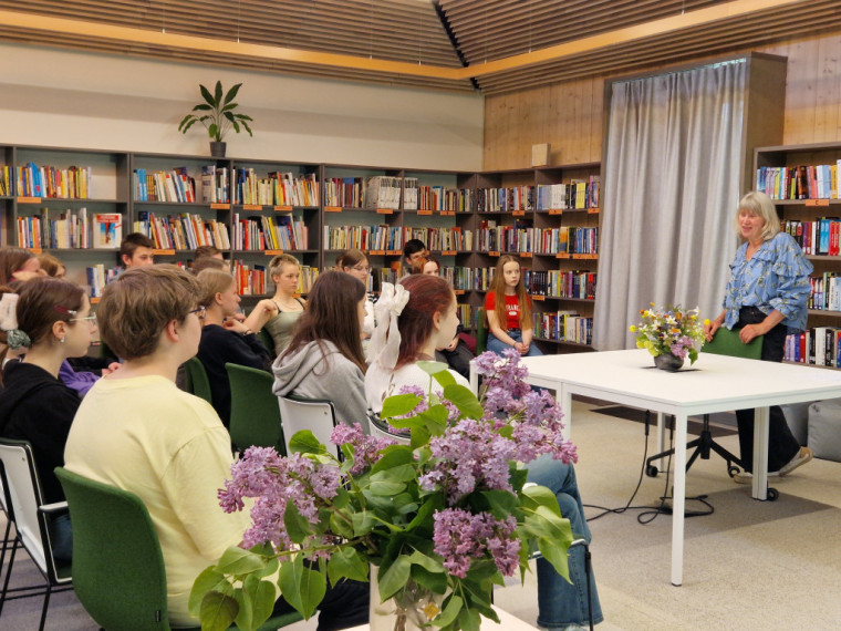 Ogres Centrālajā bibliotēkā viesojās Jaunogres pamatskola uz pasākumu "Iepazīsti profesiju"