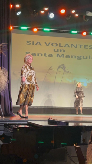 FOTO: &quot;Debesis vienmēr var pacelt augstāk...&quot; Lielvārdē aizvadīta krāšņa modes skate