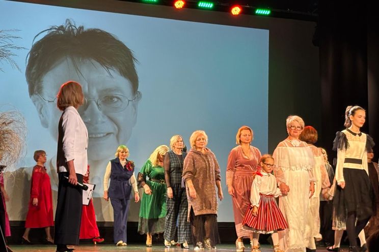 Attēls rakstam: FOTO: "Debesis vienmēr var pacelt augstāk..." Lielvārdē aizvadīta krāšņa modes skate