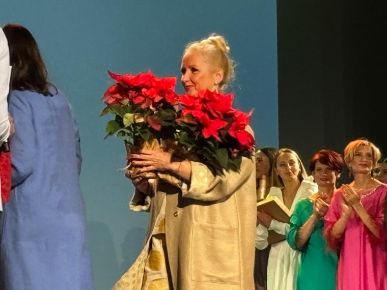 FOTO: &quot;Debesis vienmēr var pacelt augstāk...&quot; Lielvārdē aizvadīta krāšņa modes skate