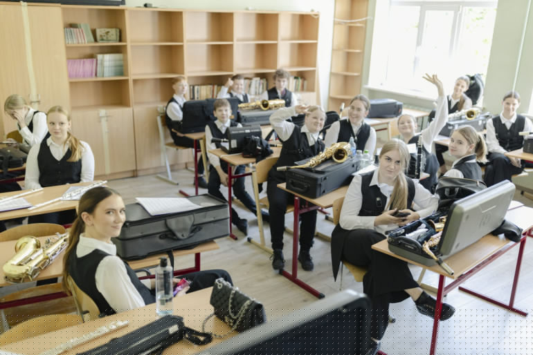 FOTO: Ogres Mūzikas un mākslas skolas pūtēju orķestrim augstākā pakāpe pūtēju orķestru konkursā