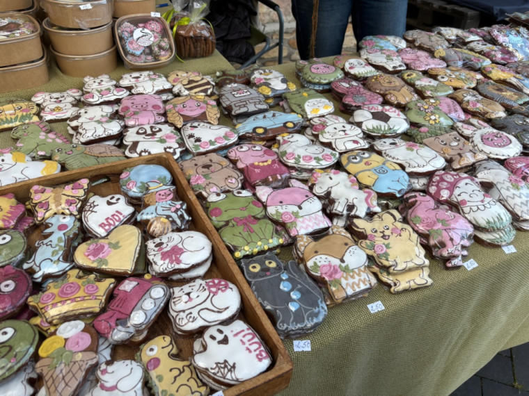 FOTO: Vakara tirdziņa garšas un krāsas Ogresgrīvas pusmuižā