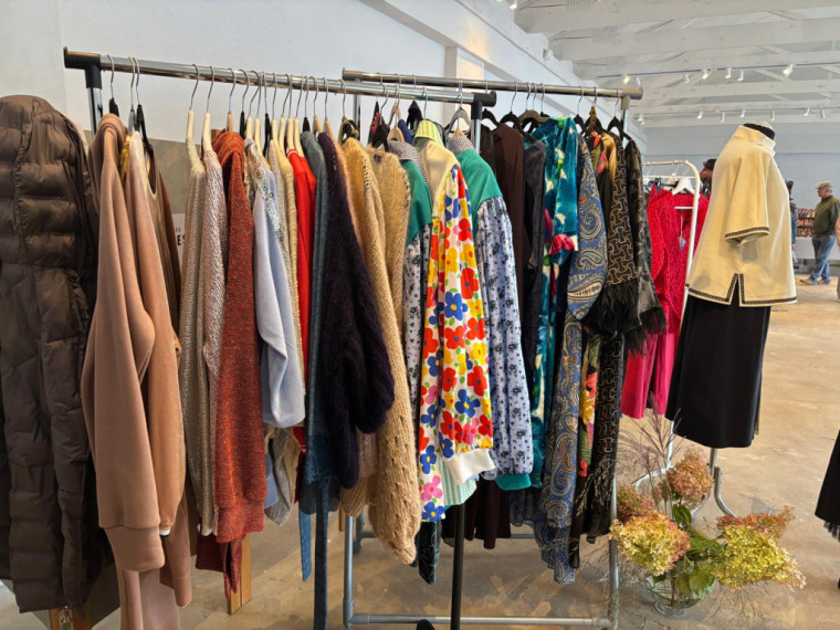 FOTO: Vakara tirdziņa garšas un krāsas Ogresgrīvas pusmuižā