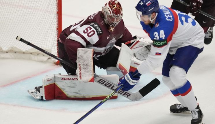 Attēls rakstam: Spraigā hokeja spēlē Latvija uzvar bullīšos un saglabā izredzes uz 1/4 finālu