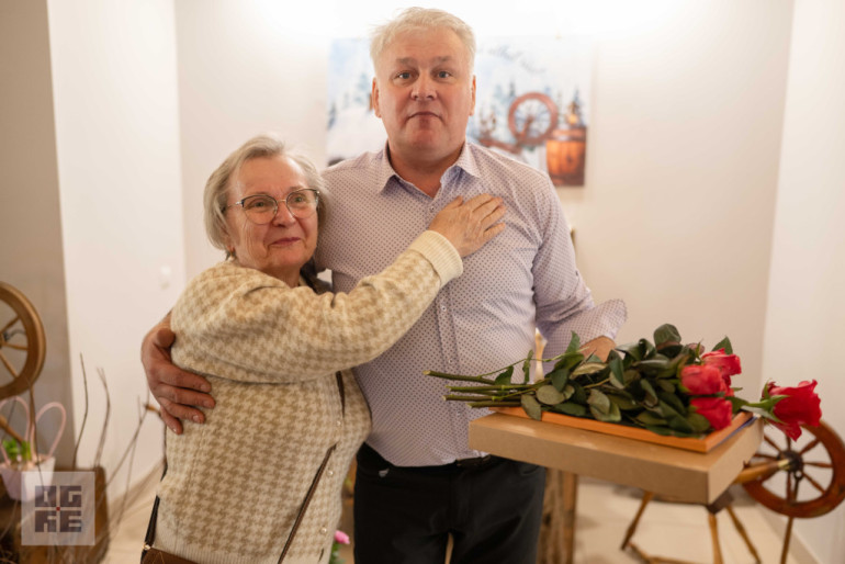 FOTO: Savā jubilejā Ivars Rancāns atklāj vērpjamo ratiņu izstādi