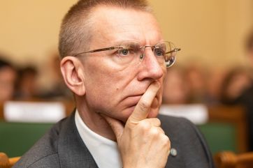 Attēls rakstam: Šaubu dēļ par IT drošību Valsts prezidents aicina balsis vēlēšanās skaitīt ar rokām