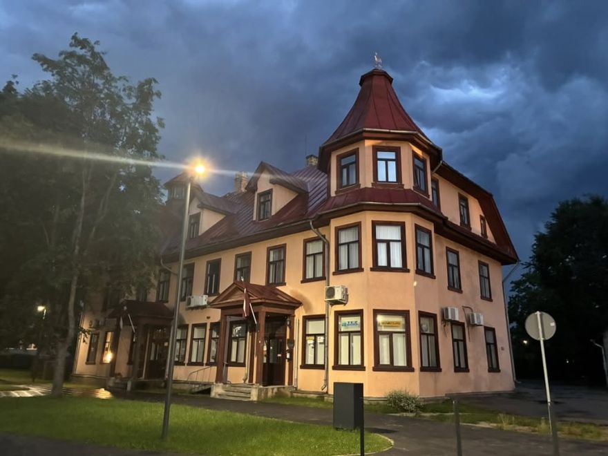 Ogrē atklās jaunu juridisko konsultāciju servisu un mācību centru: iedzīvotāji aicināti uz atvērto durvju dienām