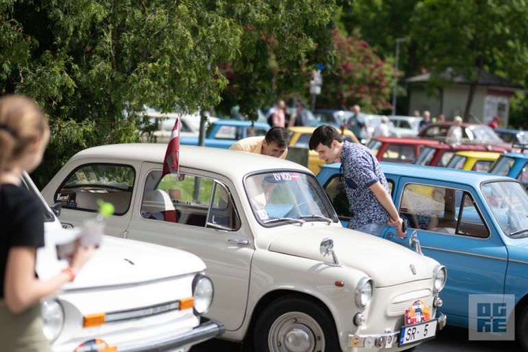 FOTO: Ogrē aizvadīta ģimenes diena