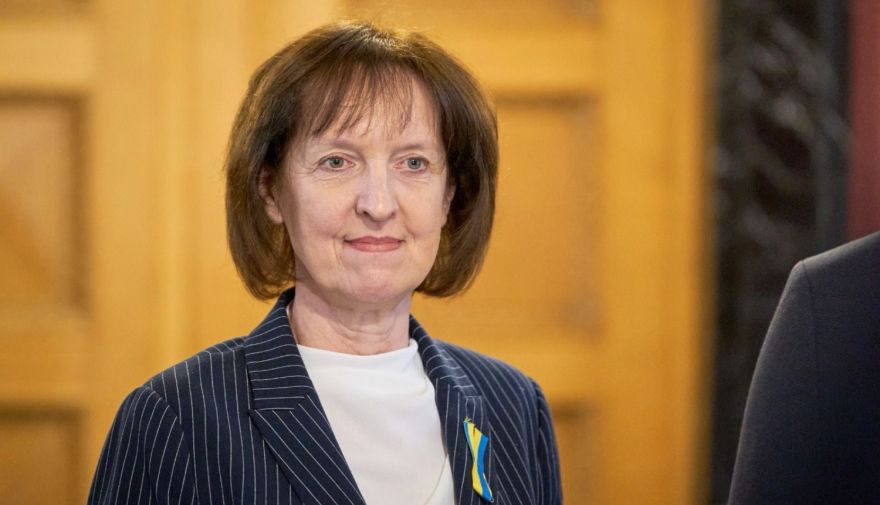 Ministre Bērziņa atkāpjas no amata