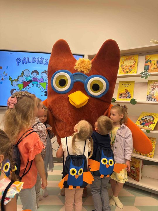 Nosvinēts “Pūčulēnu skolas” izlaidums