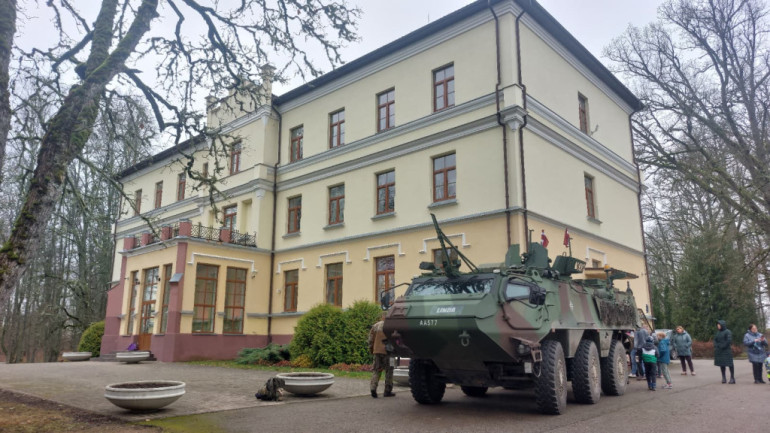 FOTO: Tēvzemes nedēļa Taurupes pamatskolā