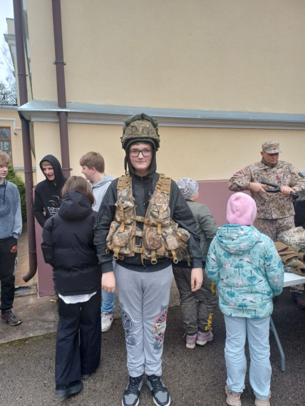 FOTO: Tēvzemes nedēļa Taurupes pamatskolā