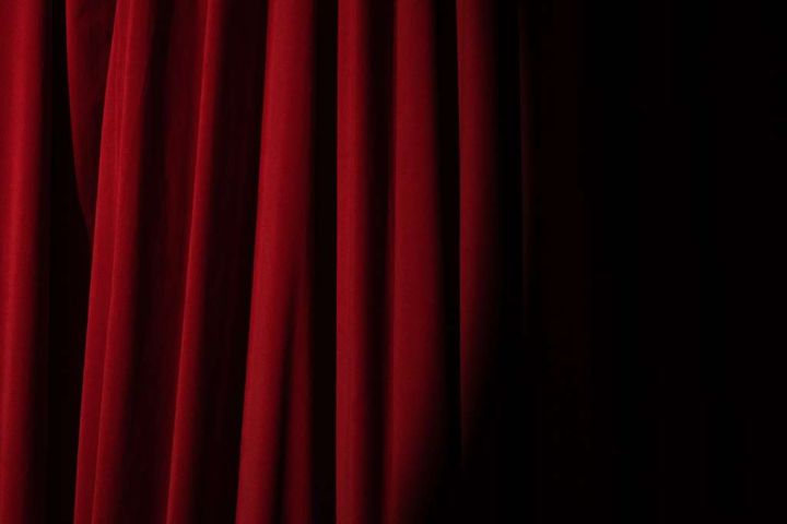 Pirmizrāde "Veltiņas misija"