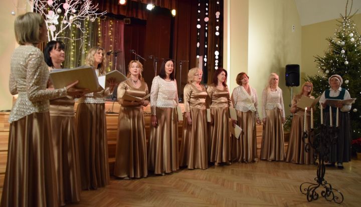 Tomes Dāmu vokālā ansambļa jubilejas koncerts "Laiks iet..."