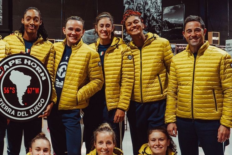 Attēls rakstam: Ikšķiliete Anete Šteinberga un basketbola komanda "Famila Schio" uzvar Ungārijas čempioni