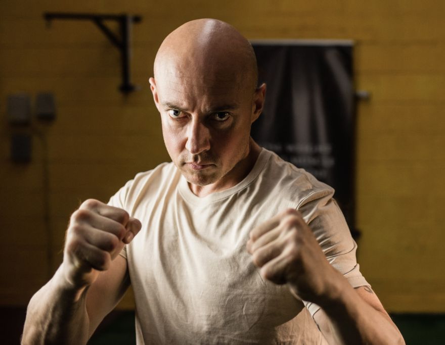 Strīds starp kaimiņiem Lielvārdē pāraug draudos ar izrēķināšanos