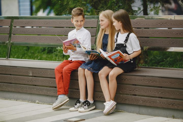 Divi Latvijas autoru darbi iekļauti pasaules labāko bērnu grāmatu sarakstā