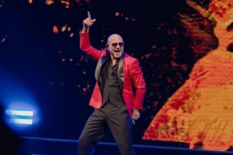 Attēls rakstam: "Ar lielu nožēlu paziņojam..." Tehnisku problēmu dēļ atcelts Pitbull koncets Mežaparkā
