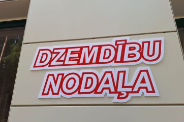 Attēls rakstam: Akūts ķeizargrieziens brīdī, kad izzuda elektrība - ārste dalās sajūtās pēc dežūras, ko nekad neaizmirsīs