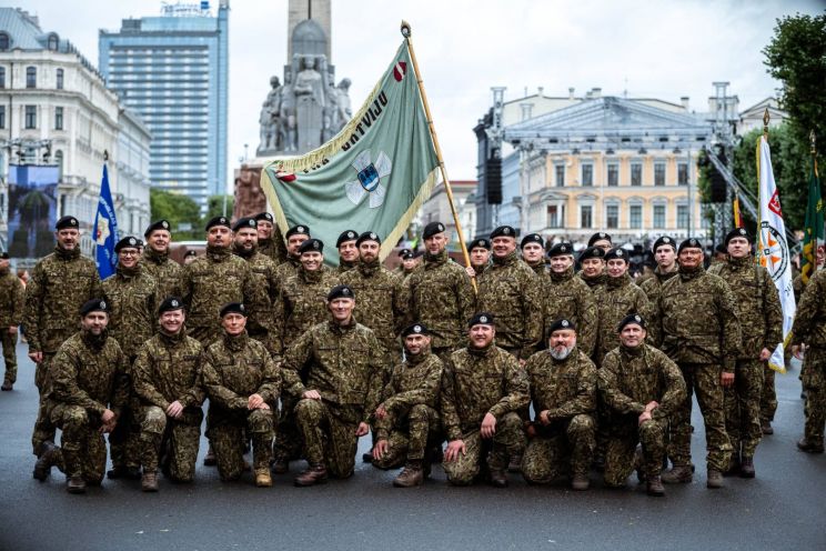Attēls rakstam: FOTO: Arī Ogres 54. bataljona zemessargi ir daļa no 35 gadu spēka, drosmes un vienotības