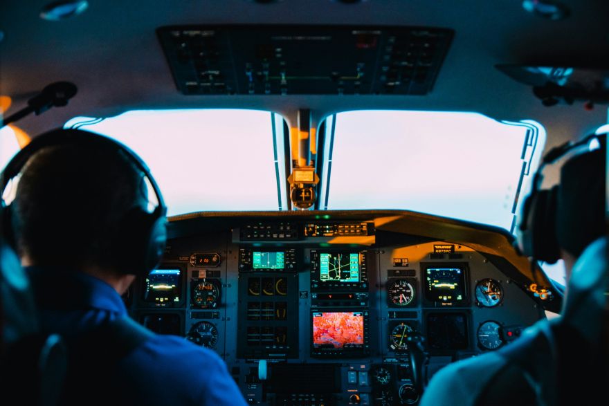 Viens pilots sadūra otru! Reisā no Dubaijas uz Izraēlu mēģināts īstenot teroraktu