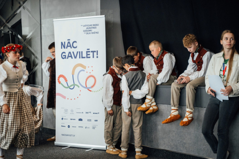 FOTO: Sākušies XIII Latvijas Skolu jaunatnes dziesmu un deju svētki ar “Viedvasara” ģenerālmēģinājumu