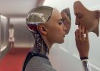 Attēls rakstam: Romāns ar robotiņu