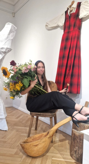 FOTO: Atklāta Martas Štaueres personālizstāde &quot;Brīvsolis&quot;