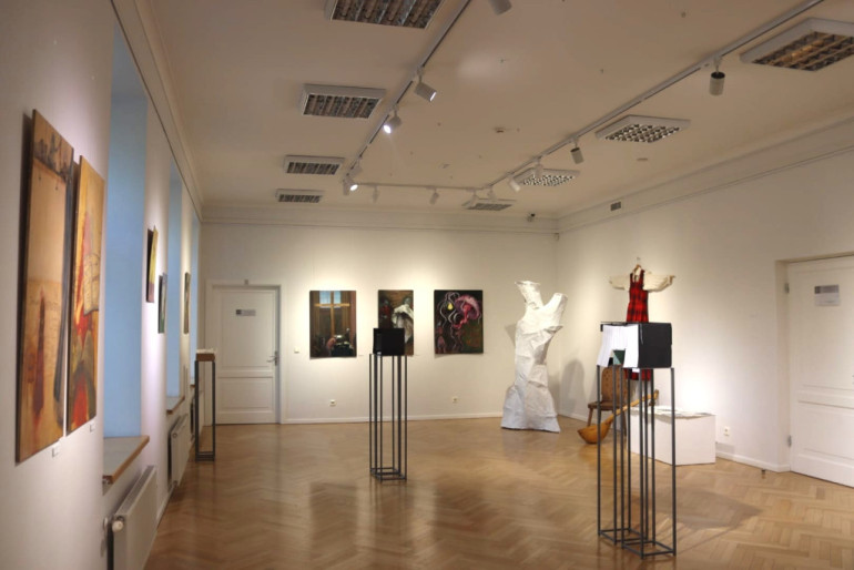 FOTO: Atklāta Martas Štaueres personālizstāde &quot;Brīvsolis&quot;