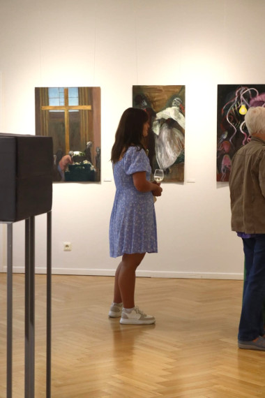 FOTO: Atklāta Martas Štaueres personālizstāde &quot;Brīvsolis&quot;