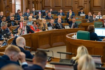 Attēls rakstam: Saeimas saruniņas: deputātu zelta izteicieni sēdēs