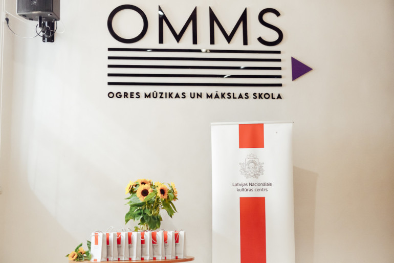 FOTO: Ogrē tiekas Latvijas profesionālās ievirzes un profesionālās vidējās kultūrizglītības iestāžu vadītāji