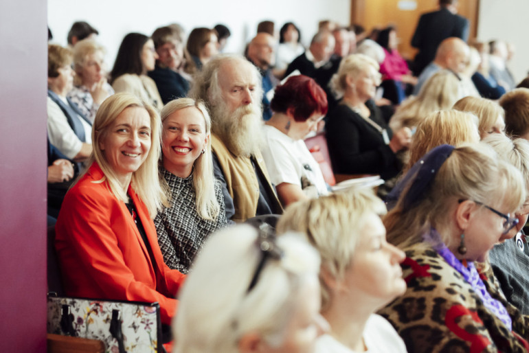 FOTO: Ogrē tiekas Latvijas profesionālās ievirzes un profesionālās vidējās kultūrizglītības iestāžu vadītāji