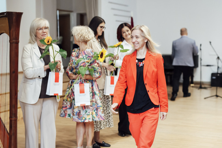 FOTO: Ogrē tiekas Latvijas profesionālās ievirzes un profesionālās vidējās kultūrizglītības iestāžu vadītāji