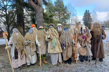 Attēls rakstam: Bluķa vakars "Vilksim svētkus kalniņā"