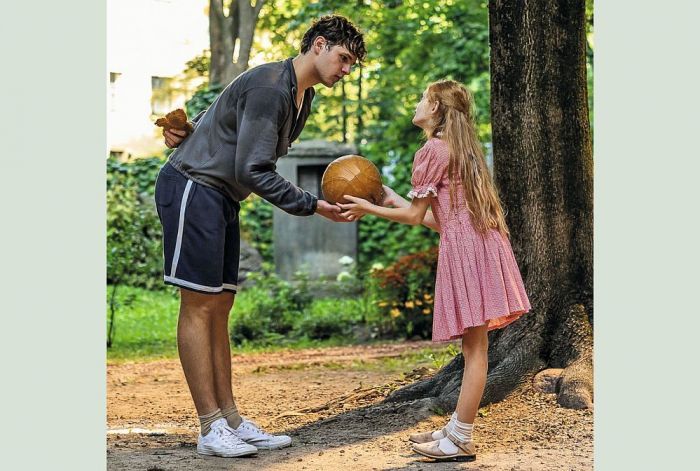 Divpadsmitgadīgā Adele Ležnina – mazā Dzidra uz lielā ekrāna