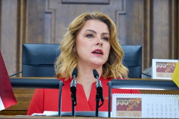 Attēls rakstam: "Īpaši nozīmīga ir pieejamība reģionos!" Premjere pauž stingru atbalstu drukātās preses abonentiem