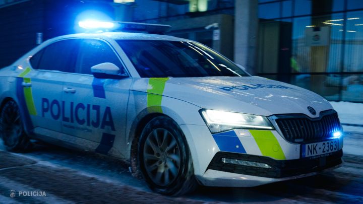 Lauberē audžudēls uzvedas agresīvi