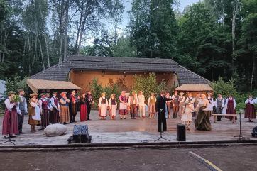 Attēls rakstam: Ogres teātris Taurupē ar «Skroderdienām Silmačos»