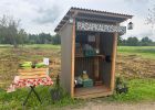 Attēls rakstam: FOTO: Gaumīga pietura ceļa malā – Suntažos lauku labumus var iegādāties pašapkalpošanās stendā